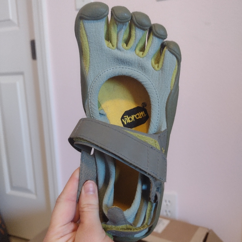 Vibram Women's Toe Shoes